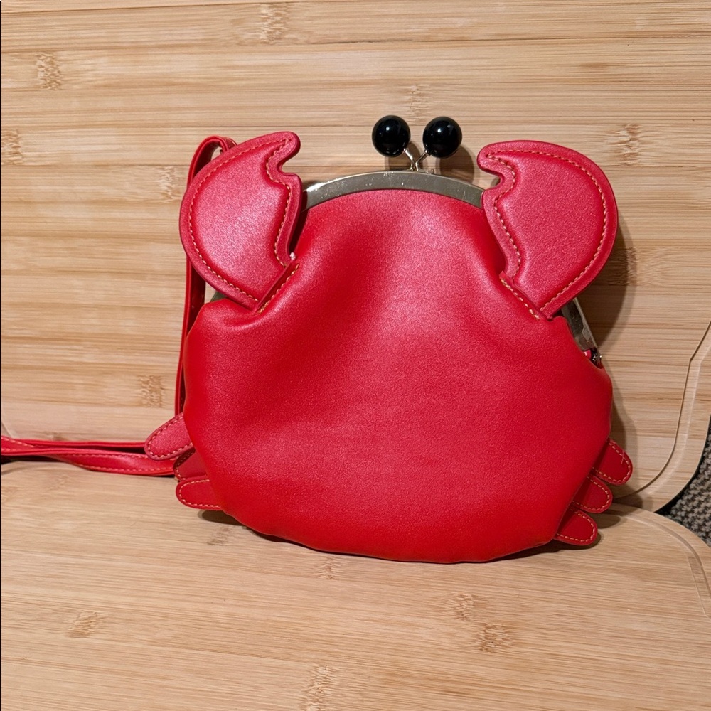 Source Unknown Red Crab-Shaped Crossbody Bag for Women